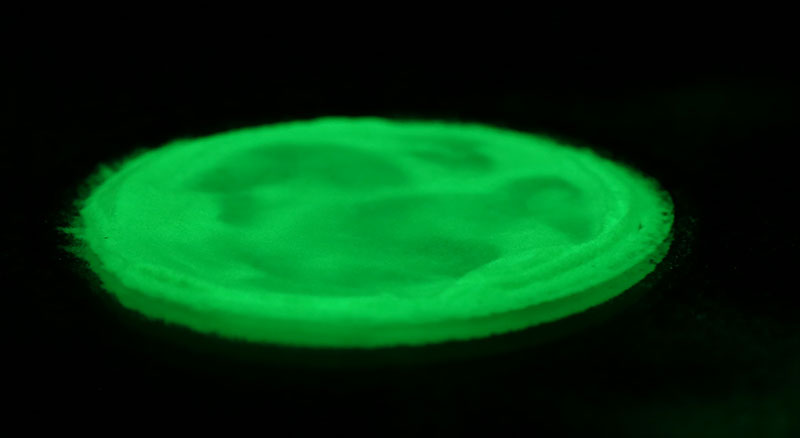 Bulk Glow in The Dark Mica Powder Absorbs Any Long Afterglow of